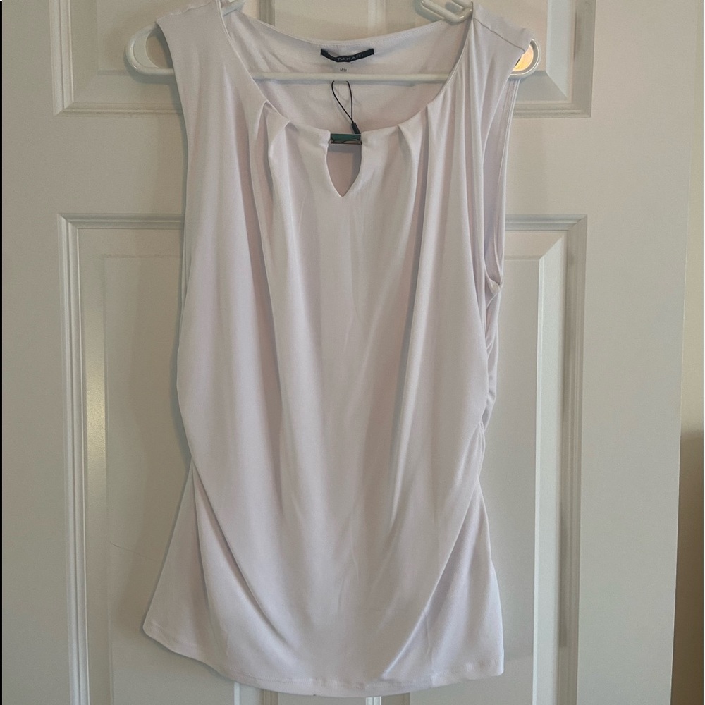 NWT T Tahari Size Medium White Top